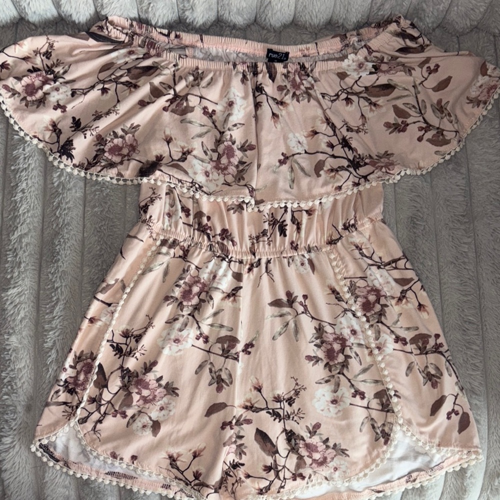 Rue21 Pink Floral Off-the-Shoulder Romper with Ruffle Trim Size M